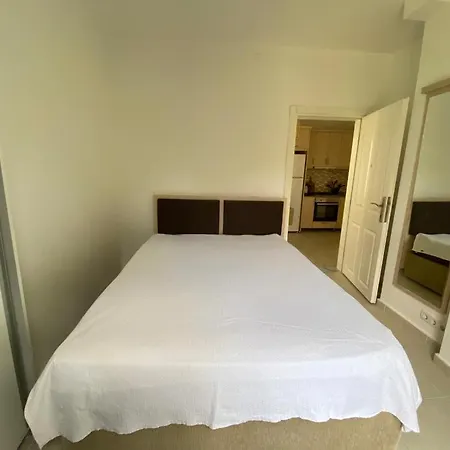 Lale 4* Side