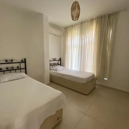 Hotell Lale Side