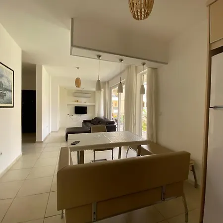 Holiday home Lale Side